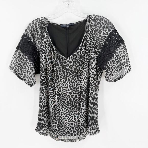 Adrienne Vittadini Gray Leopard Crochet Sheer V-Neck Blouse Women's Size Small - Picture 1 of 9